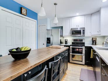 Kitchen and custom countertop