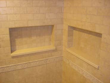 2 corner niches detail
