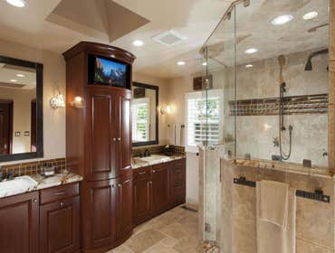 Full Home Remodel - Saratoga, CA For our Saratoga home remodeling project, the primary challenge was to work with the existing square footage and lower