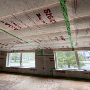 Moisure and air insulation