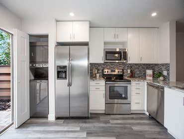 HQCS (941) 584-4535 - Kitchen Remodel
