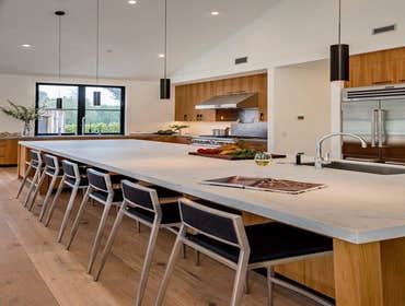 Napa-Style Modern Farmhouse