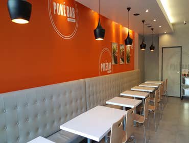 Restaurant Design & Build: POKE BAR, Encino Full interior design and construction for a Poke Bar franchise location in Encino, CA. The scope included s