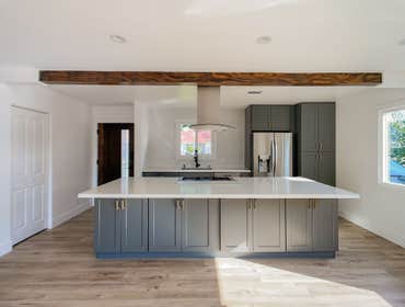 Kitchen Remodels by Dc Home Renovations A few of our latest Kitchen Remodel projects!