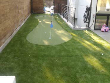 Artificial Turf/Putting green