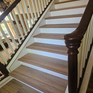 Sj Flooring LLC