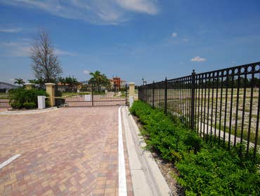 Fences & gates
