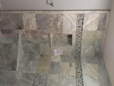 Knee wall shower