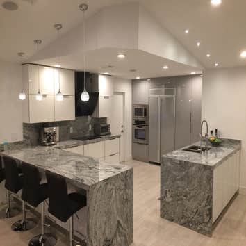 Interior Remodeling Interior Remodeling at Weston House
Bathrooms
Bedrooms
Flooring
Impact doors
Electricity
Plumbing