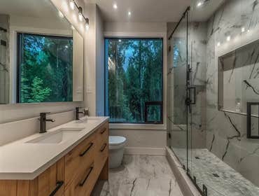 Photos by Vancouver Bath Renovations: Walk-in Showers, Custom Vanities, Tile & Flooring, Bathtub Installation & Full Remodeling
