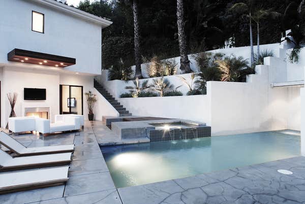 RDC | residential RDC | private residence | date: 2008 | city: beverly hills, ca | category: built | mode: interior & exterior remodel | type: resident