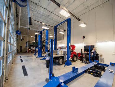 Cleveland Construction Completes Ford/Lincoln Dealership