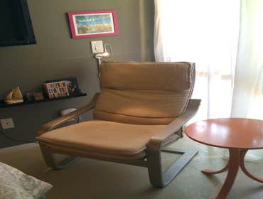 Beachy Zen Condo Long Beach condo remodel. Complete design, decorating, and painting completed by Bemiller Painting.