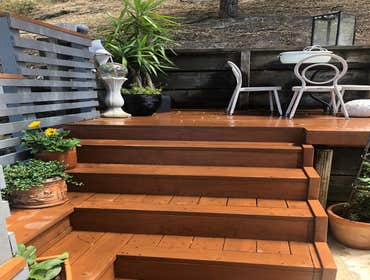 Deck stairs