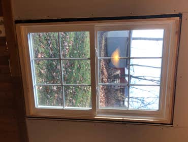 VINYL REPLACEMENT WINDOW