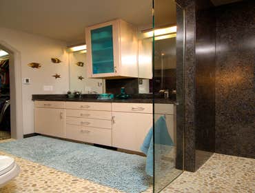 Works by Dreammaker Bath & Kit
