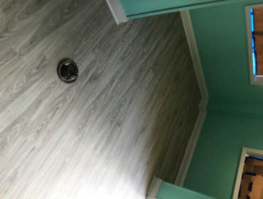 Vinyl plank floor