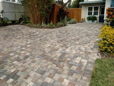Seal-Away pressure washing sidewalk, driveway, & fence Before and after pictures pressure washing sidewalk, fence, & driveway. Call Seal-Away today to