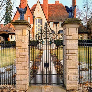 Apex Fence Company Project Our fences are installed with quality workmanship.