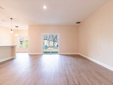 New Build 1745 Sqft
2 Car Garage
3Beds
2.5Baths