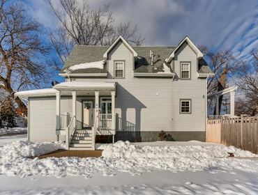 219 S 9th ave Maywood IL 60153 3 Beds
2.5 Baths
2600 Sq Ft