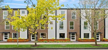 5 Rowhouses, Wallingford Area of Seattle
