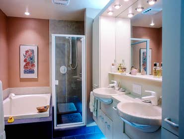 1983: Peachy Keen Bath & Bedroom Master Bathroom Remodel using Dan’s Functional Bathroom Design Concept to make this small bath function and look large