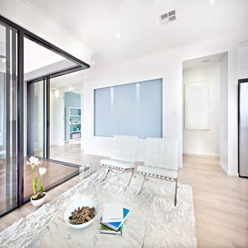 Multi-Slider System - Zero Post Multi-Slider System - Zero Post
ClearMax Windows & Doors
9474 Chesapeake Dr. Suite 903 San Diego, CA 92123
Contact@cle