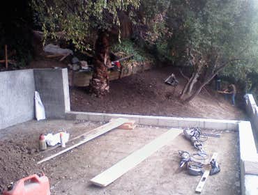 upper seating retaining wall