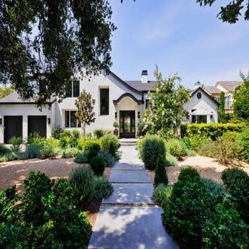 New Build in Floral Park, CA