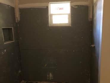 Master Bathroom Denshield Hung