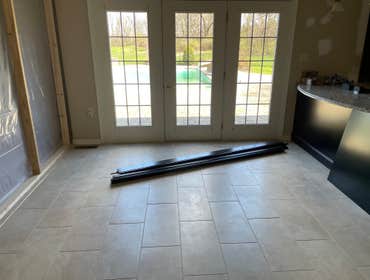 Dining room tiled 2
