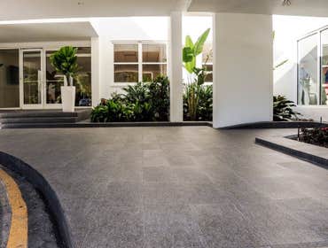 Commodore Club South Key Biscayne. Lobby Floor Installation.