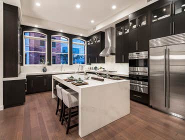 Luxury Urban This urban luxury home features many unique finishes to the downtown Phoenix area. The kitchen boasts finishes such as concrete counters,
