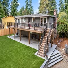 Intercrus Decks LLC