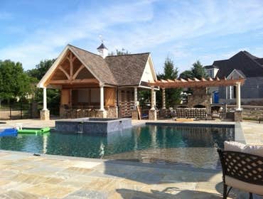 Pool house with patio & Bar