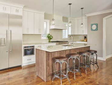 Transitional Kitchen