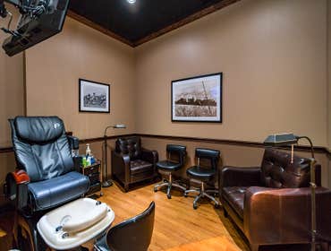Boardroom Men’s Salon (Brentwood, TN) Renovated, and built-out for Boardroom Men’s Salon. While the salons vary in size, all are renovated or built to 