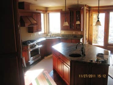 Mary’s Tranquility Along a meandering river in Nevada, this gorgeous semi-retirement home was built with a relaxing lifestyle in mind. The 3629sf of li