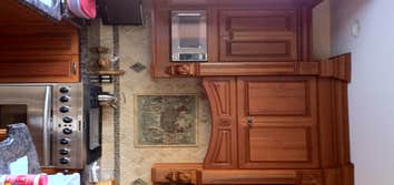 Custom Kitchen Cabinets