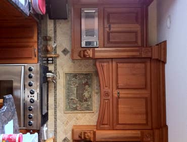 Custom Kitchen Cabinets