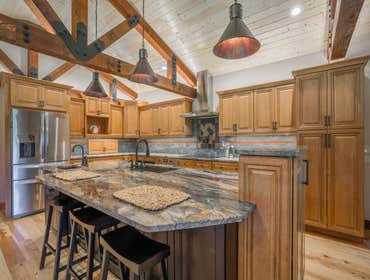 Island - Fusion Granite