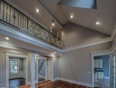 28659 Grandview Manor