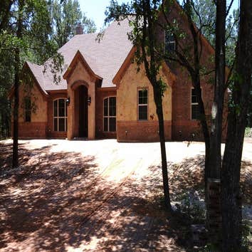 Custom Homes​