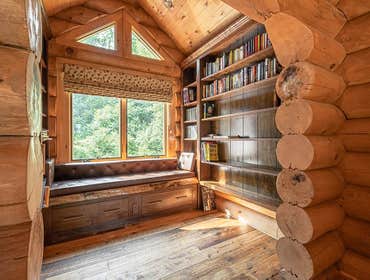 Photos by Estemerwalt Log Homes #1