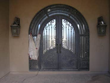 Gate