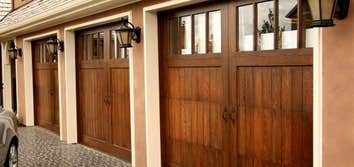 UNIVERSAL GARAGE DOORS LLC UNIVERSAL GARAGE DOORS LLC