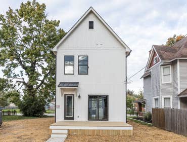 Downtown/Move-In Ready Home 2