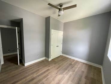 Photos by 4706 N Malden LLC #1