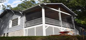 Black Mountain - Screened in Porch Screened in porch addition in Black Mountain, North Carolina.